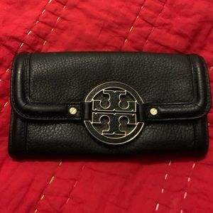 Tory Burch wallet